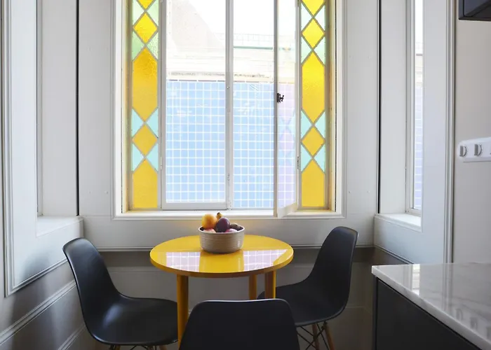 Spacious With Modern Amenities Apartman *