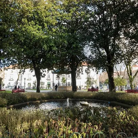 Spacious With Modern Amenities 公寓 *