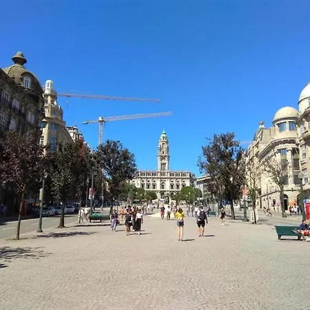 Spacious With Modern Amenities Lägenhet Oporto