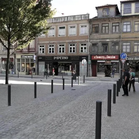 Spacious With Modern Amenities *