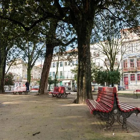 Spacious With Modern Amenities * Oporto